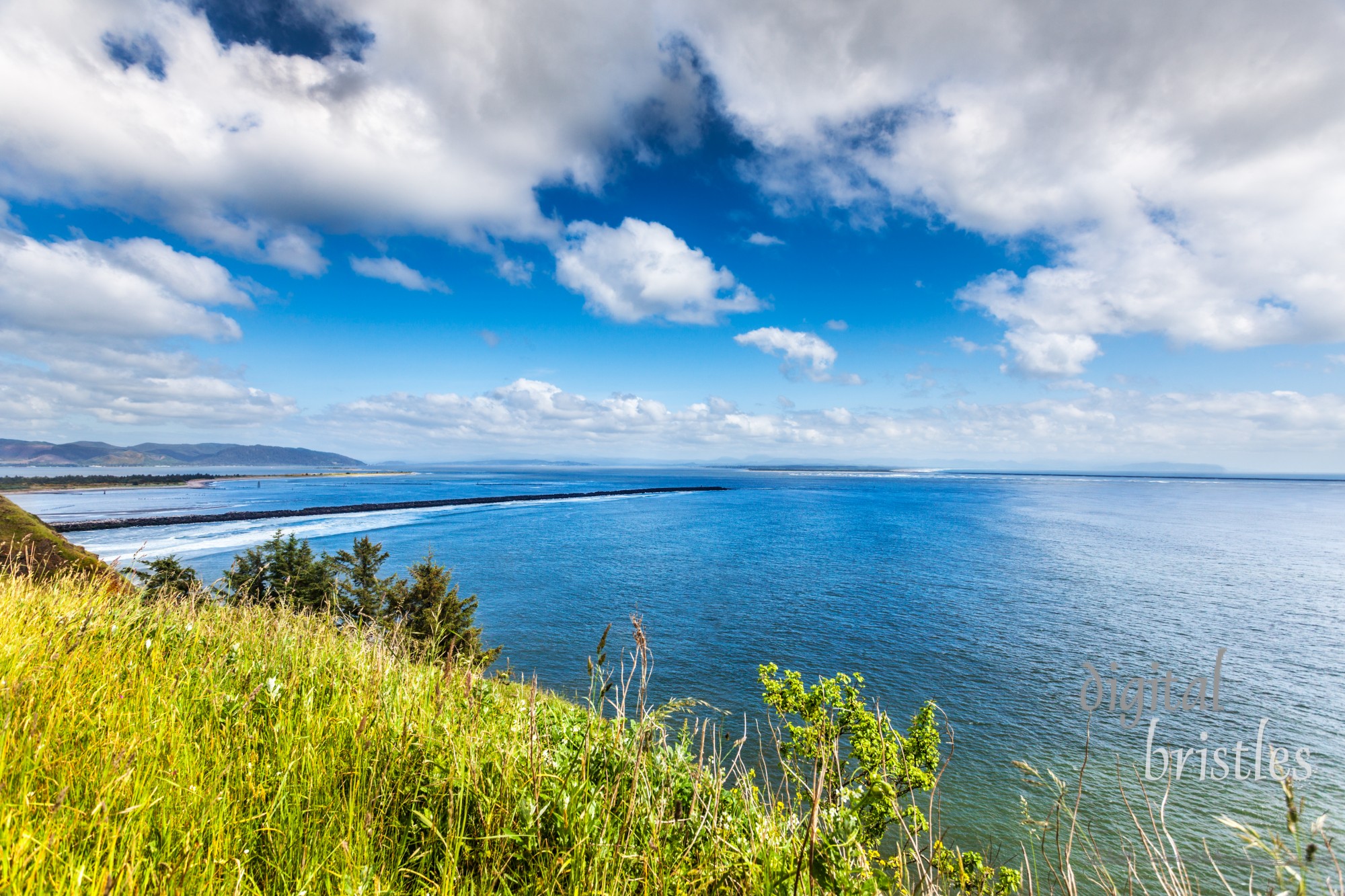 Looking from Washington to Oregon over the mouth of the Columbia River