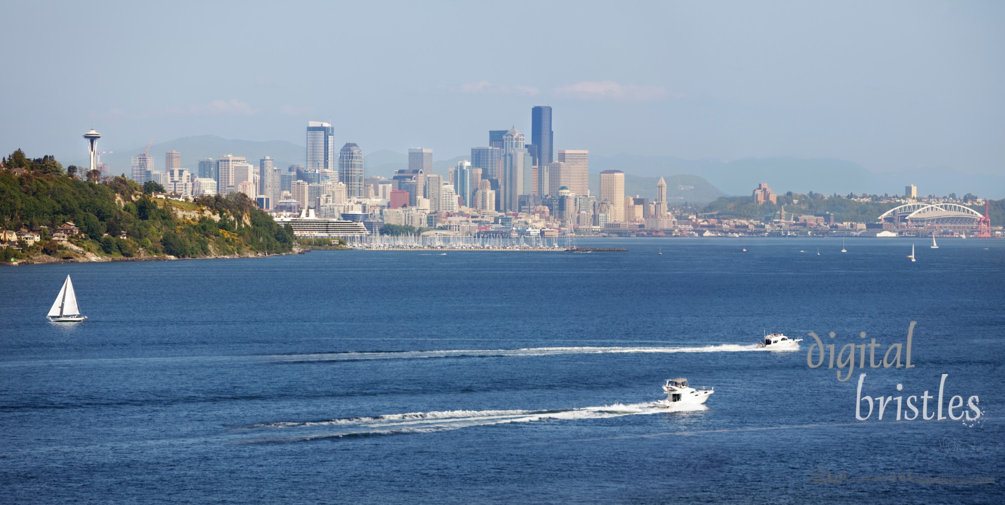 Downtown Seattle waterfront on a sunny Spring afternoon