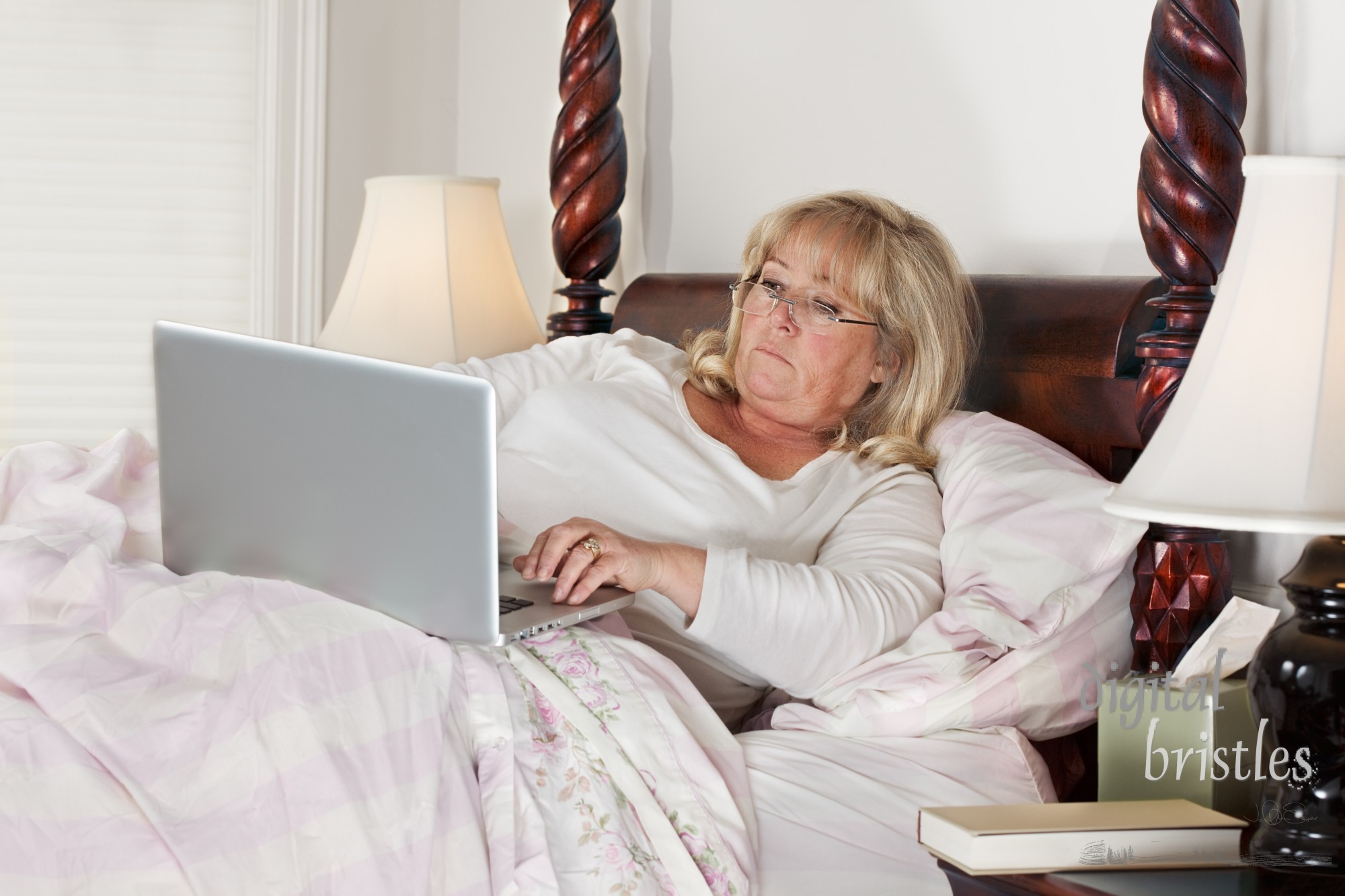 The 24/7 office - working in bed when isolated at home