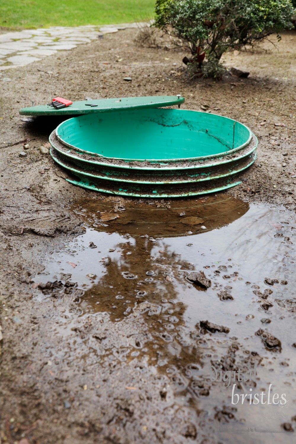 Leaks around the locking lids of a septic system's tanks