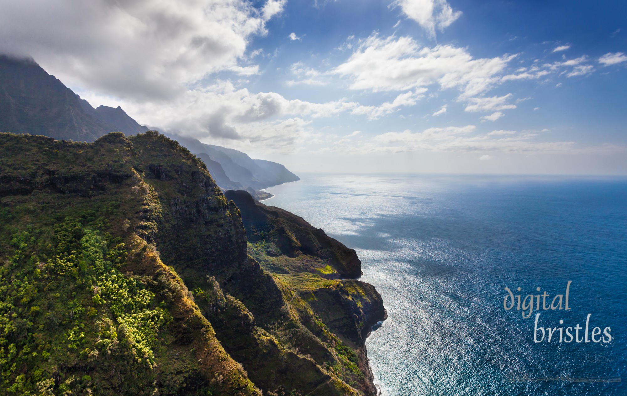 Beautiful Na Pali coastline around the Kalalau trail